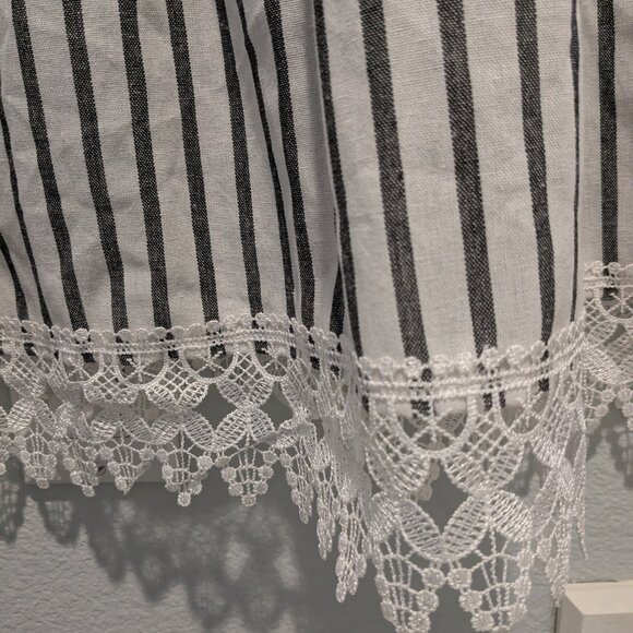 NWOT - Artist Reimagined Tunic - Shabby Chic/Cottage - Medium - Picture 3 of 6